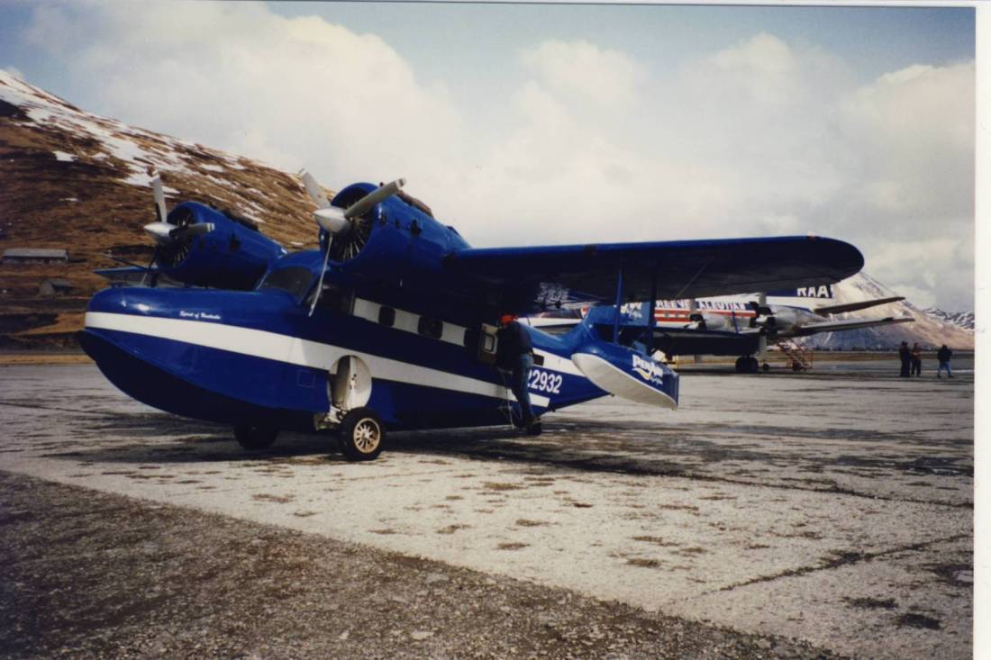 932-the-blue-goose1 We are all on board - except Laresa.